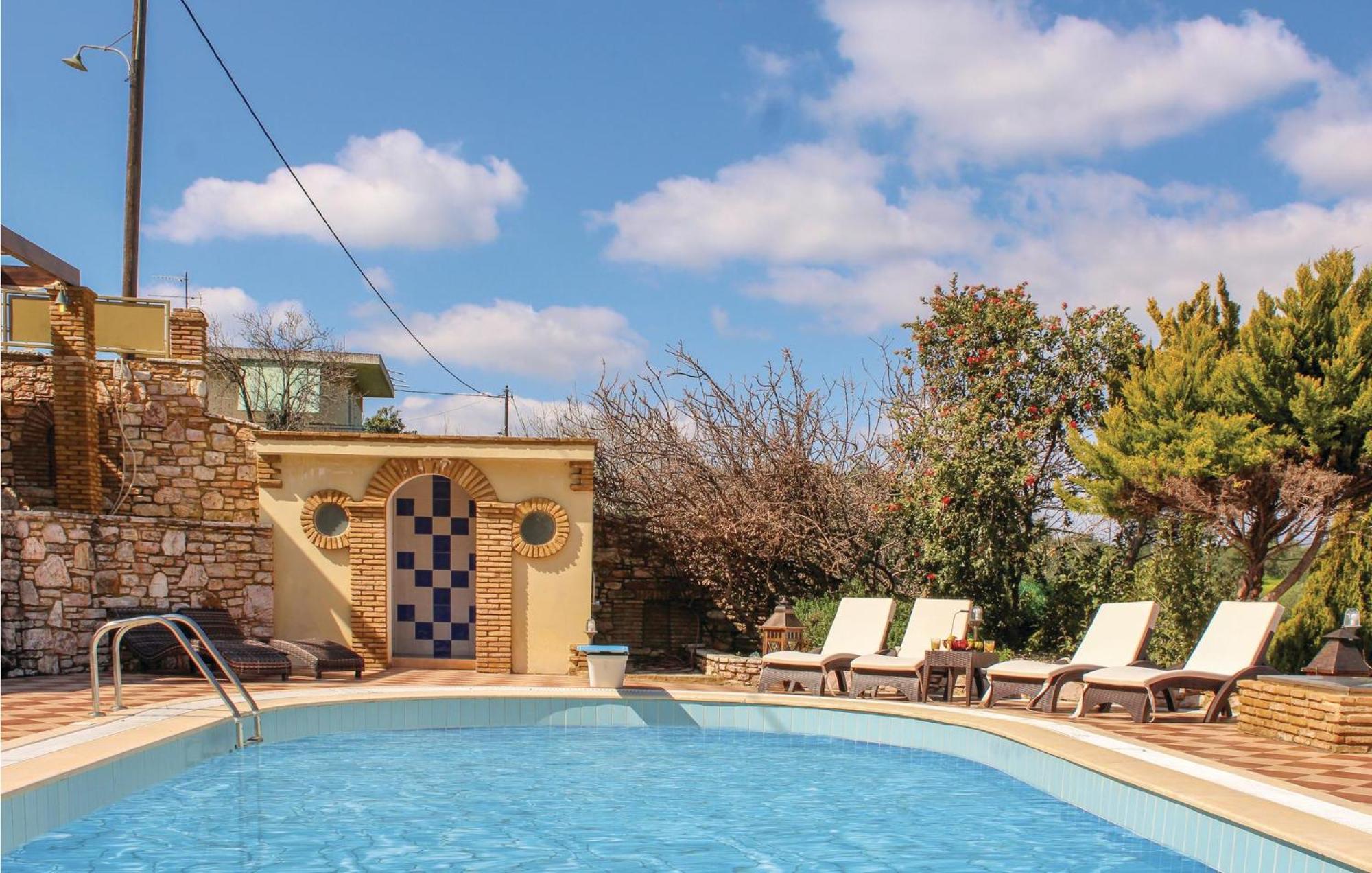 Amazing Home In Koroni With Wifi Exterior foto