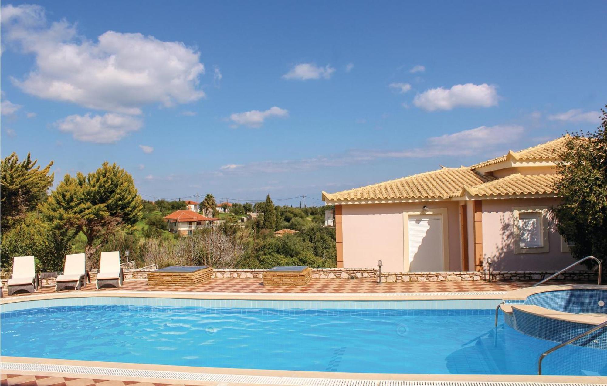 Amazing Home In Koroni With Wifi Exterior foto